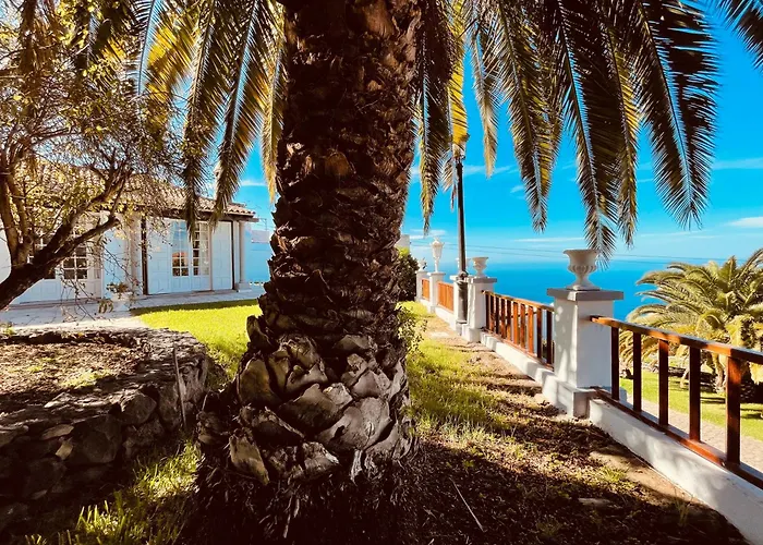 Villa En Una Isla Con Piscina Privada! La Matanza De Acentejo photo